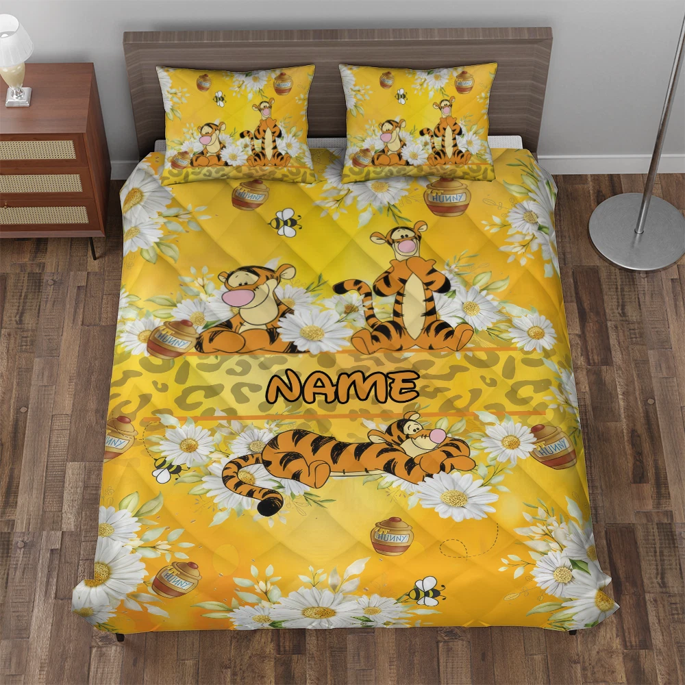 Personalized Winnie The Pooh Funny Tigger With White Daisy Flowers Quilt Bed Set