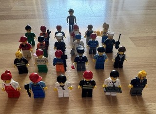 LEGO Minifiguren Konvolut – 25 Figuren | Beruf Figuren & Weihnachtsmann