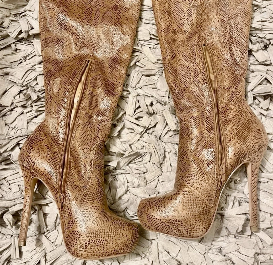 Bakers 女式蛇纹印花及膝麂皮绒靴子 - 尺码 7- 二手  — 第 3/4 张图片