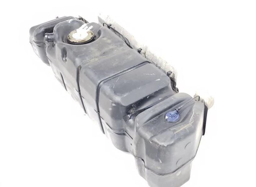 Tanque de combustible 6,6 L diésel tracción trasera con transmisor OEM 2001 2002 03 Chevrolet Silverado 3500 Foto 2 de 4