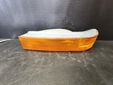 92 - 96 Ford F150 Front LH Driver Side Turn Signal Park Light F250 F350 Truck OE