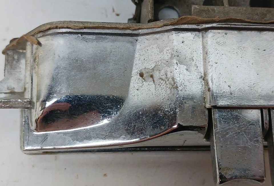 Unidad de control de ventilación de verano GM 1957 Oldsmobile 88-98 (901B) usada OEM Foto 3 de 4