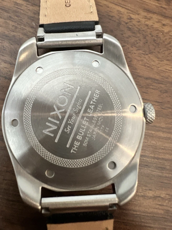 Reloj Nixon Mujer Bullet 38mm Cuero Plateado Negro Talla Única Necesita Batería Foto 2 de 4