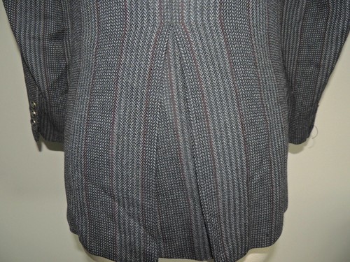 VTG MEN'S KOSITCHEK'S BLACK/GRAY/RED STRIPE 100% WOOL 2 BUTTON SPORT COAT 38R - Picture 8 of 9