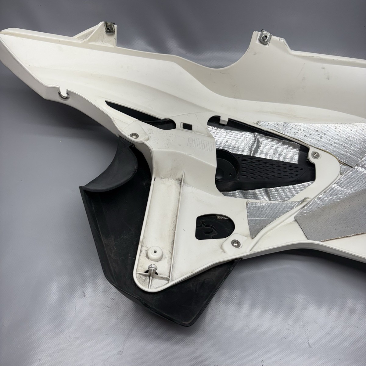 BMW G650GS SERTAO BODY PART FAIRING RIGHT FRONT 2010 2011 2012