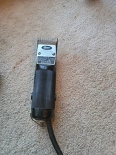 Oster Model A-5 Professional Dog and Cat Clipper plus 7 blades