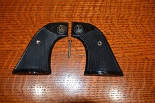 Checkered Buffalo Hornstag Grips For A Ruger New Model Vaquero