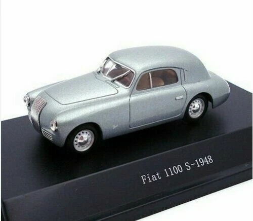 Modellini statici di auto da corsa sportive e turistiche in metallo bianco per Fiat