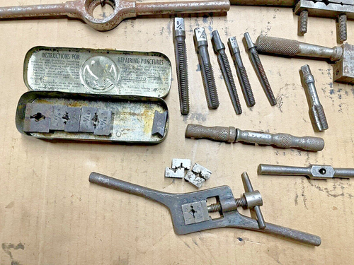 Vintage Taps & Dies lots unusual taps & die stocks, Sale of the 3 tins see pics - Picture 6 of 8