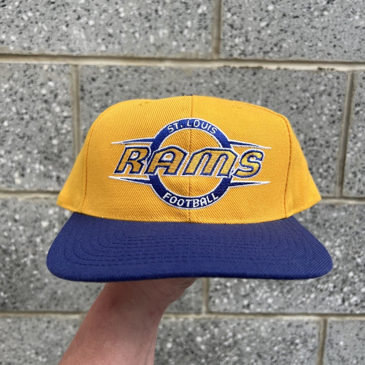 Chapeau Vintage Années 1970 - Style Hockey - Minnesota Rams - Occasion