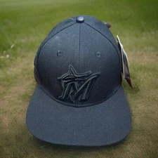 Pro Standard Miami Marlins Snapback hat Triple Black Cap New With Tags OS 