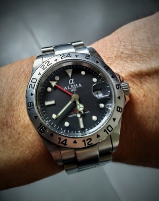 alpha gmt automatic watch