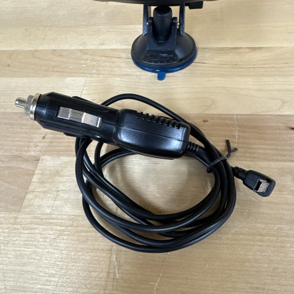 Magellan Roadmate 1212 Black (With Accessories) - Image 3 of 4