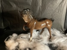 Beswick Horse Head Tucked Leg Up - 1st Version - Model 1549 - Made in England