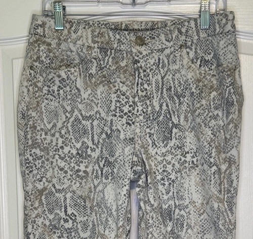 CHICO’S So Slimming Girlfriend Slim Leg Ankle Jean Snakeskin Size 0.5R (US 6R) - Picture 4 of 7