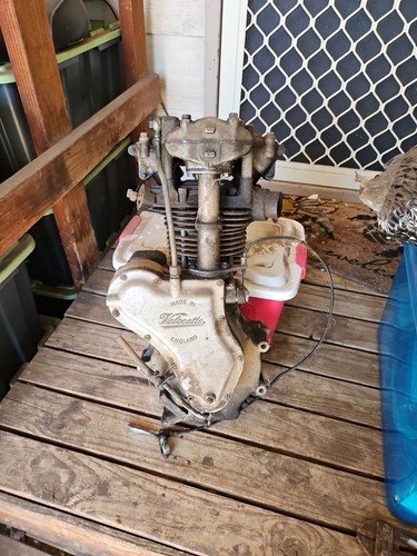 velocette 350 mac Engine - Picture 1 of 20