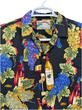 Paradise Found Hawaiian Camp Shirt Wine Vineyard Black Medium