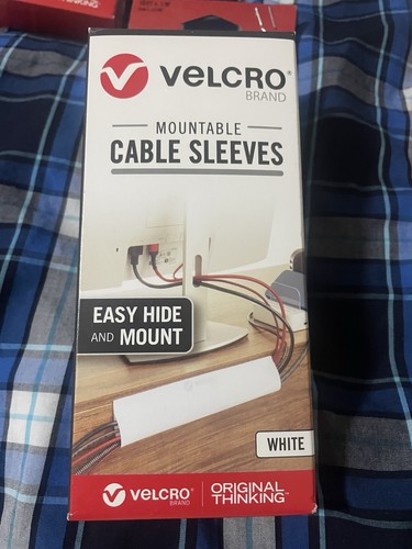 Lot of 4 VELCRO Brand Items Workbench Tape Cable Sleeves Straps NEW - Picture 5 of 5