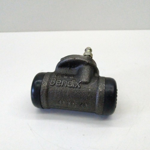Rear Brake Cylinder Left Citroen ZX - Renault Clio Bendix for 95659474 - Picture 4 of 6