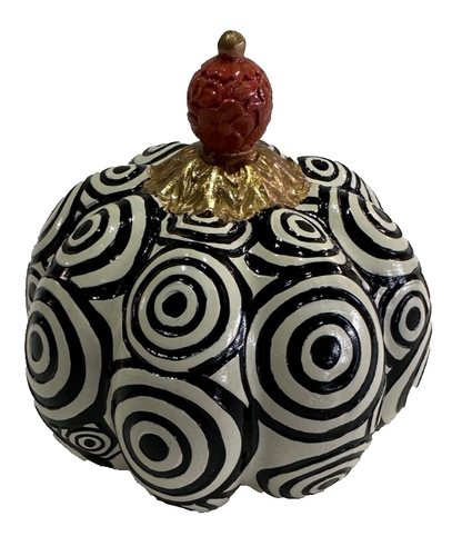 MACKENZIE CHILDS RARE SMALL PUMPKIN WITH BLACK & WHITE CIRCLES & RED FINIAL