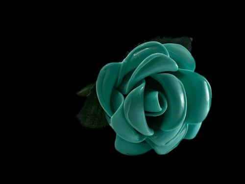 Rare! Vintage 1930s–1950s Celluloid Turquoise Rose 15” Stem w/ Fabric Leaves - Picture 4 of 10