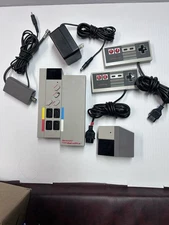 Nintendo NES Satellite System Receiver, 2 controllers, RC Adapter, RF Switch