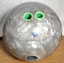 Columbia 300 Gray Silver Pearl 13lbs 11oz Bowling Ball