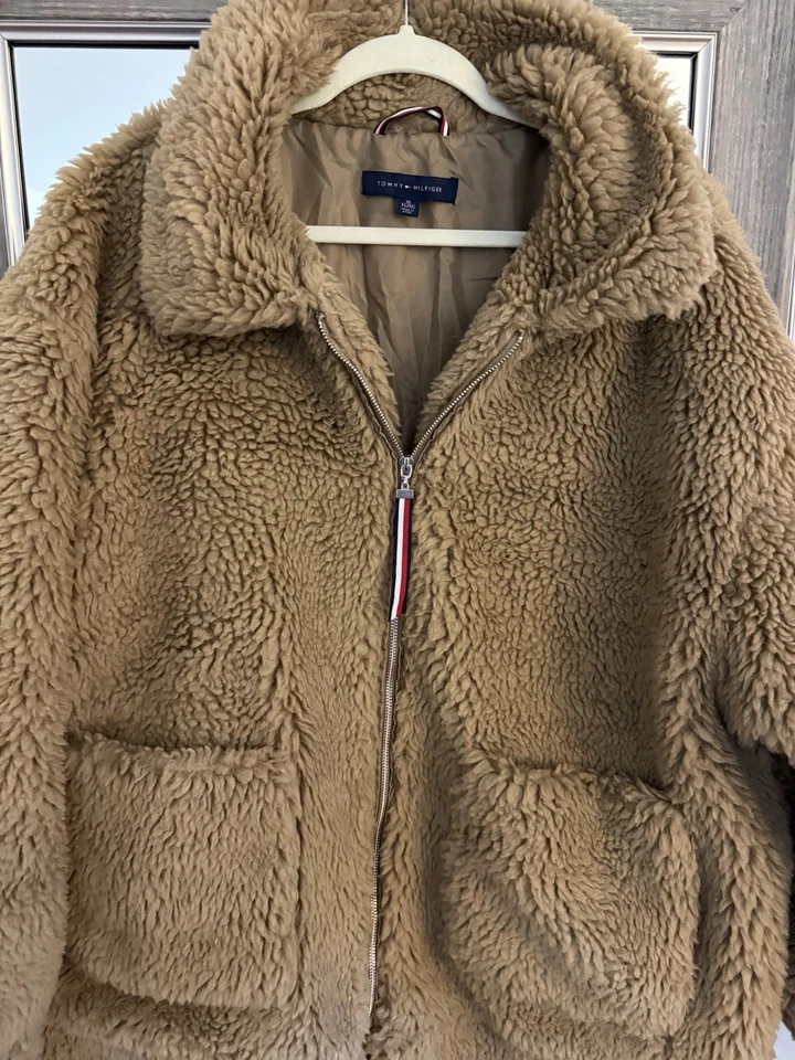 Chaqueta Tommy Hilfiger Sherpa Tostada Talla XL Foto 2 de 4