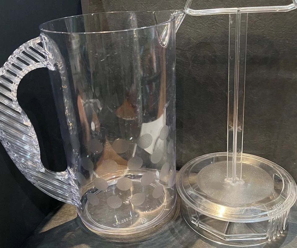 Прозрачный пластиковый кувшин для быстрого перемешивания Pamped Chef с крышкой, высота 10,5 дюйма, диаметр 5,25 дюйма - Изображение 3 из 4