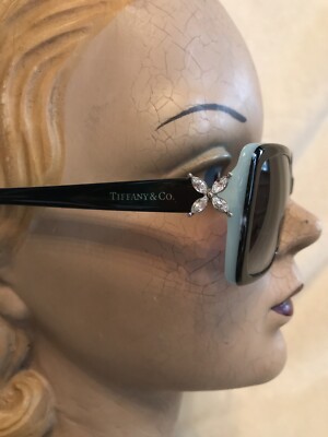 関税・送料込み＊Tiffany&Co＊TF4047B サングラス Tiffany™ TF4047B Rectangle Sunglasses | EyeOns.com