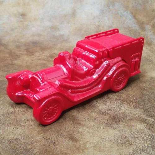 Avon Tai Winds After Shave Vintage Red 1910 Fire Fighter Truck 6 Fl Oz