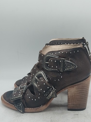 Freebird by Steven braune Damen-Ledersandalen mit Nieten und Absatz Größe 8 - Bild 3 von 7