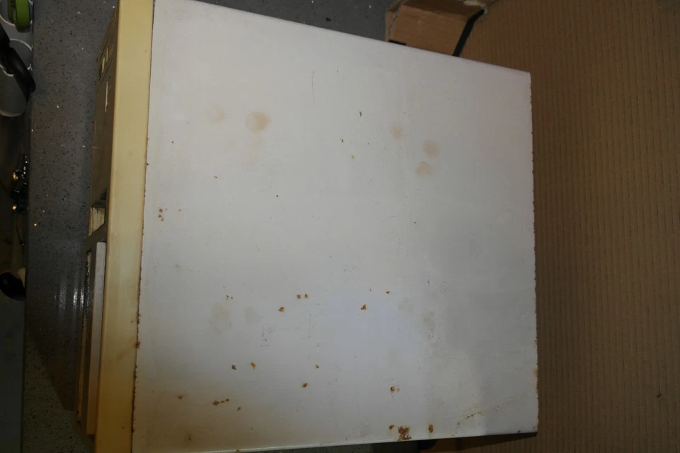 AT CASE with PSU retro desktop beige 90s retro 3* 5.25 - Image 2 of 4