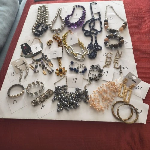 Vintage And Modern Costume Jewelry Lot 22 Pcs Statement Necklaces Earrings Bulk