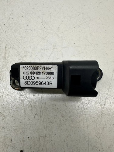 Audi A4 S4 B5 8D 1999 Airbagsensor Crashsensor Drucksensor 8D0959643B DRA46529