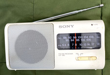 1991 SONY ICF-380 FM/AM RECEIVER vintage white hand-held radio WORKS GREAT 