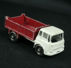 matchbox bedford tipper