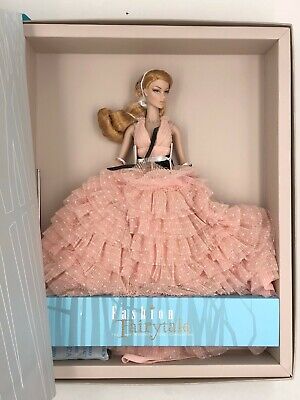 Fashion Royalty Integrity Toys Vanessa Spell of Kindness Fashion Royalty Integrity Toys Vanessa Spell of Kindness