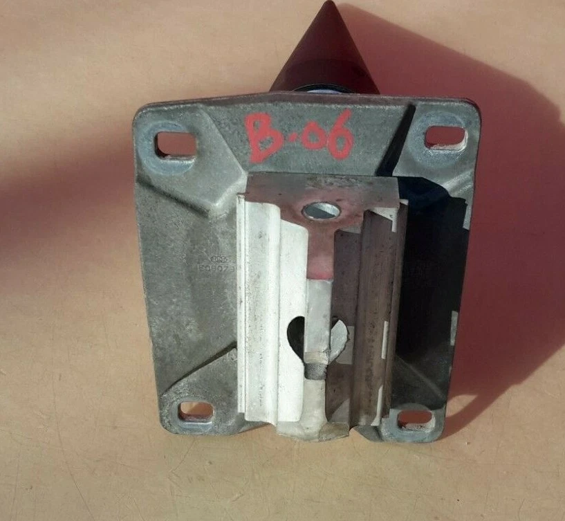 2004-2010 奥迪 A8 Quattro 左后保险杠减震器 4E0807357A 原始设备制造商 — 第 4/4 张图片