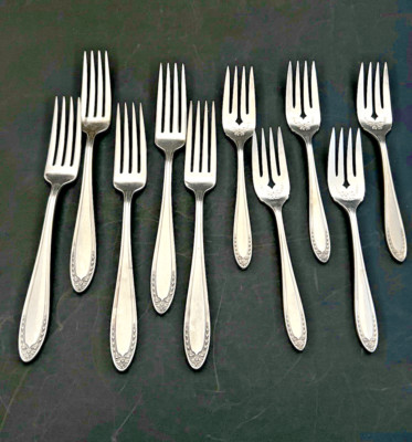 Oneida Community Bridal Wreath Silver Plate Dinner Forks/Salad Forks Set of 10