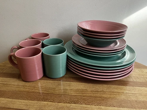 Vintage Stoneware Dish Set (18 piece) - Signature Housewares Carnivale Japan