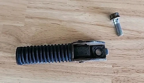 79-82 Honda Cb400 450 cx500 Cm400 450 Left Rear Passenger Foot Feg With Bolt