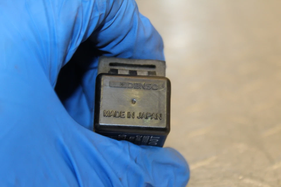 Yamaha FZ1 2003 relé  Foto 4 de 4