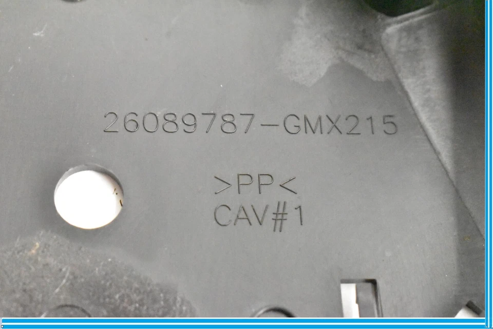 2004 Cadillac XLR Bottom Steering Column Bezel Cover Trim — 第 4/4 张图片