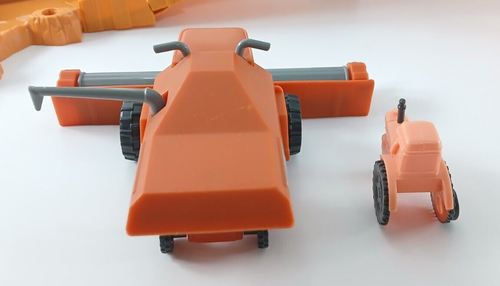 Disney Pixar Cars ESCAPE FROM FRANK Racing Track Playset Toy 2014 MATTEL Clean! - Picture 16 of 18