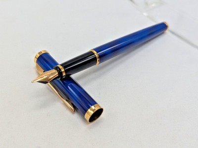 Waterman Preface Dark Blue Marble with GT Fountain Pen 18k-750 M nib+converter