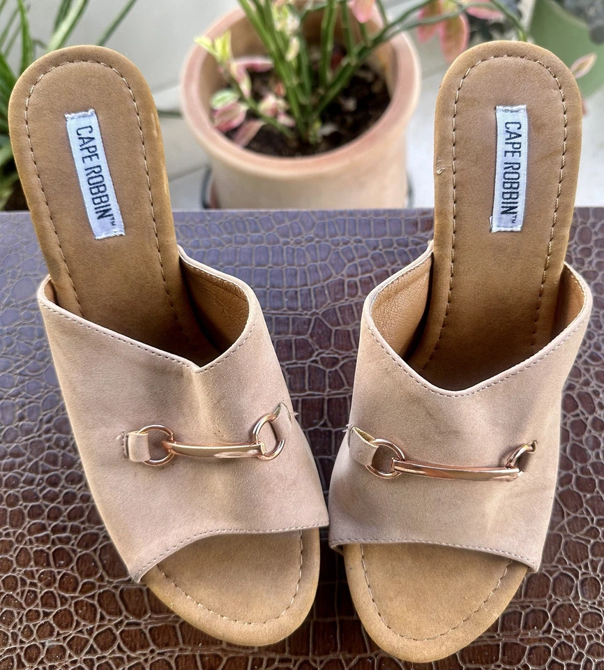 Cape Robbin Tan Women's SlideSandals - Image 2 of 4