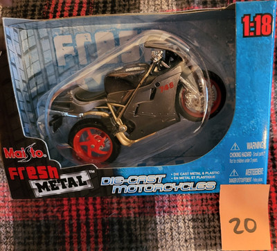 Maisto 1:18 Ducati 748 Motorcycle Black Red Diecast Fresh Metal Unopened Box