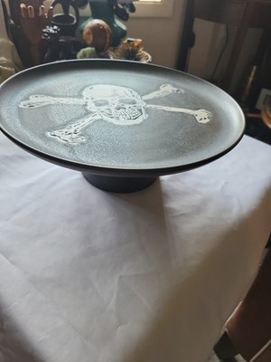 Cake Pedestal Holder Theshold Stoneware Skull & Crossbones On Black Nice!