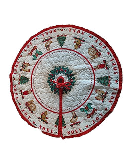 VTG Handmade Christmas Holiday Quilted Tree Skirt Cabin Core Cottage round 35"